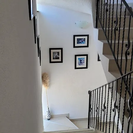 Stedar Villa